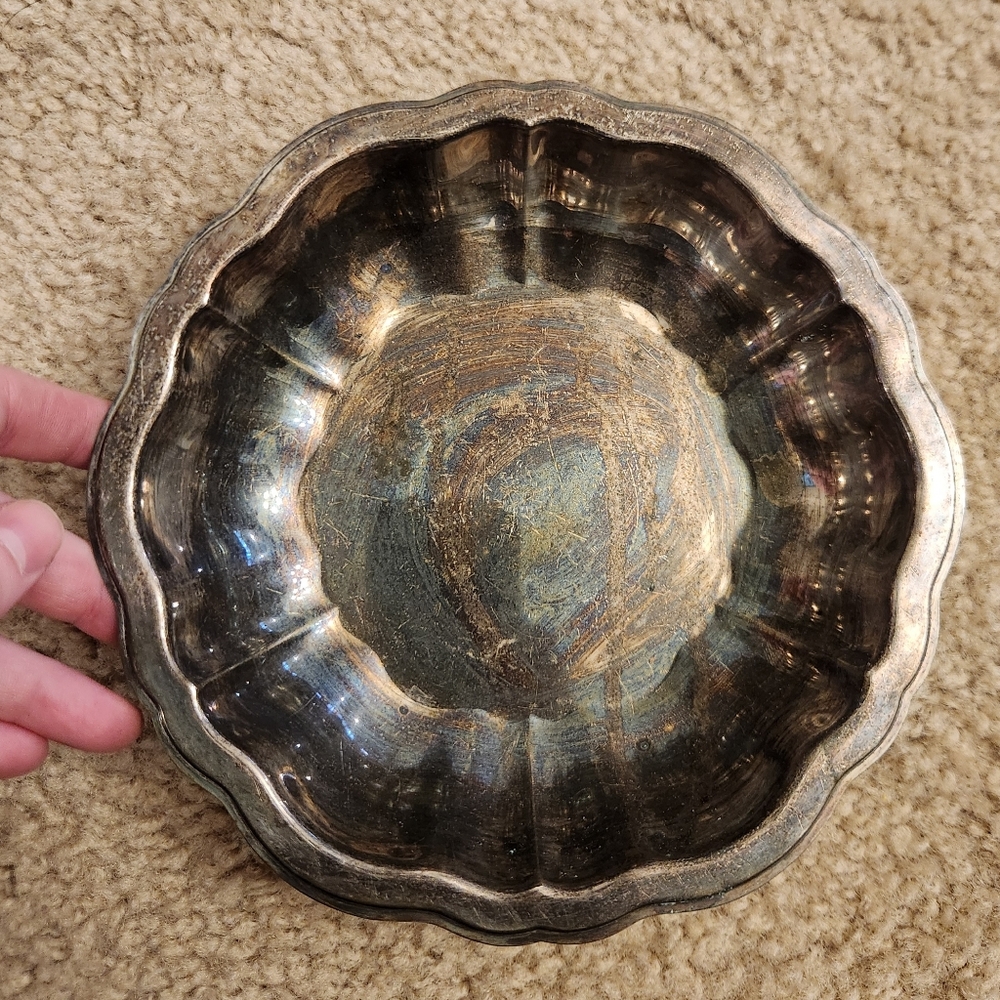 VTG ONEIDA SILVERSMITHS Scalloped Candy Nut Bowl #SS